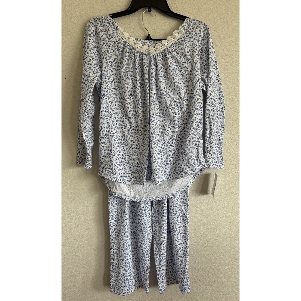 Aria Women's Blue Floral Long Sleeve Pajama Set Small NWT